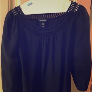 White House Black Market blouse EUC